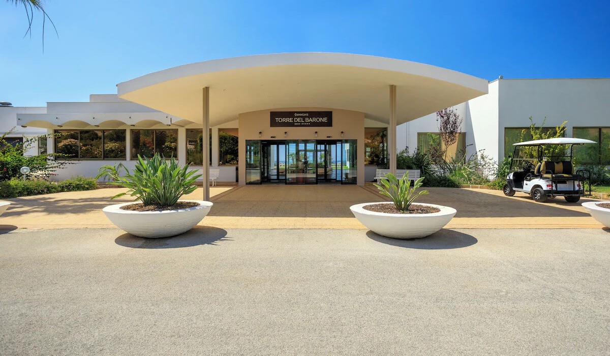 Mangia's Torre del Barone Resort - Ingresso del resort 5*