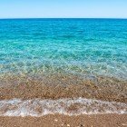 Il mare di Çıralı è famoso per le sue acque cristalline e tranquille, perfette per nuotare e fare snorkeling. La temperatura dell'acqua oscilla tra i 17°C in primavera e i 28°C in estate durante i mesi più caldi.