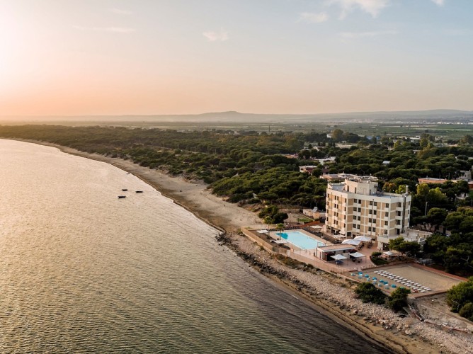 Apulia Hotel Taranto Ara Solis - Hotel fronte mare con panorama mozzafiato
