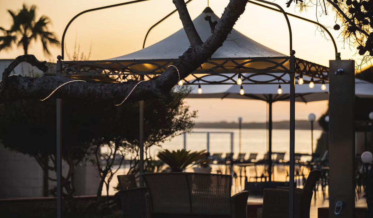 Apulia Hotel Taranto Ara Solis - Bar sulla piscina