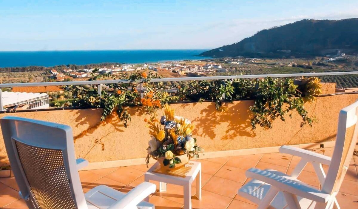 Villaggio Porto Rhoca - Terrazzino delle camere