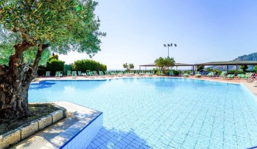 Villaggio Porto Rhoca