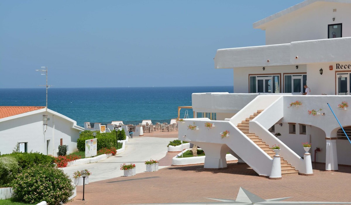 Futura Style Acqua di Mare Resort - Ingresso reception della struttura