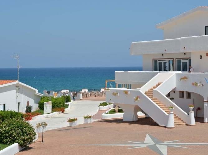Futura Style Acqua di Mare Resort - Ingresso reception della struttura