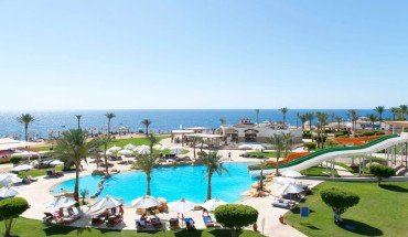 Amphoras Beach