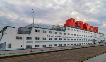 Botel