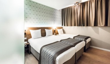 Melrose Hotel