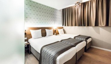 Melrose Hotel