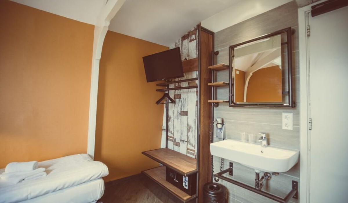 Hotel Tourist Inn - Immagine 9