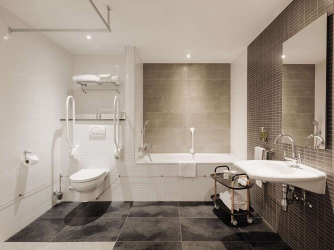 DoubleTree by Hilton Amsterdam Centraal Station - Immagine 9