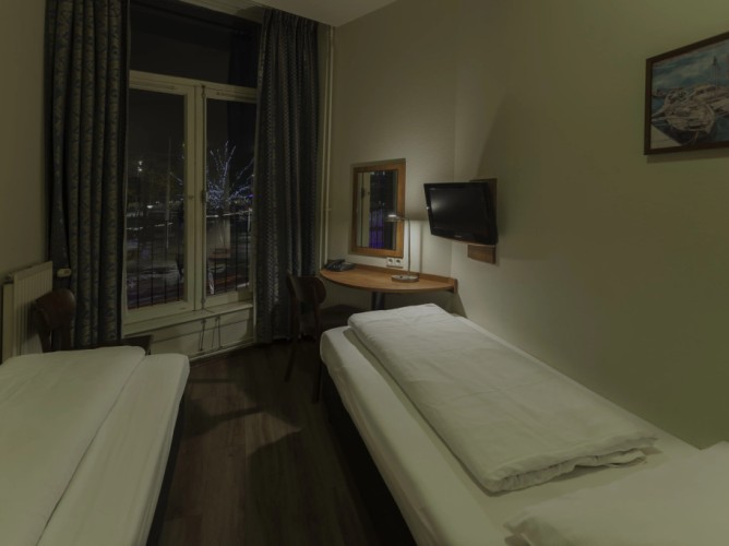 A Train Hotel - Immagine 5
