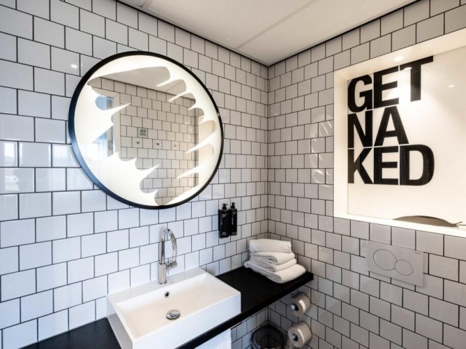 Conscious Hotel The Tire Station - Immagine 7