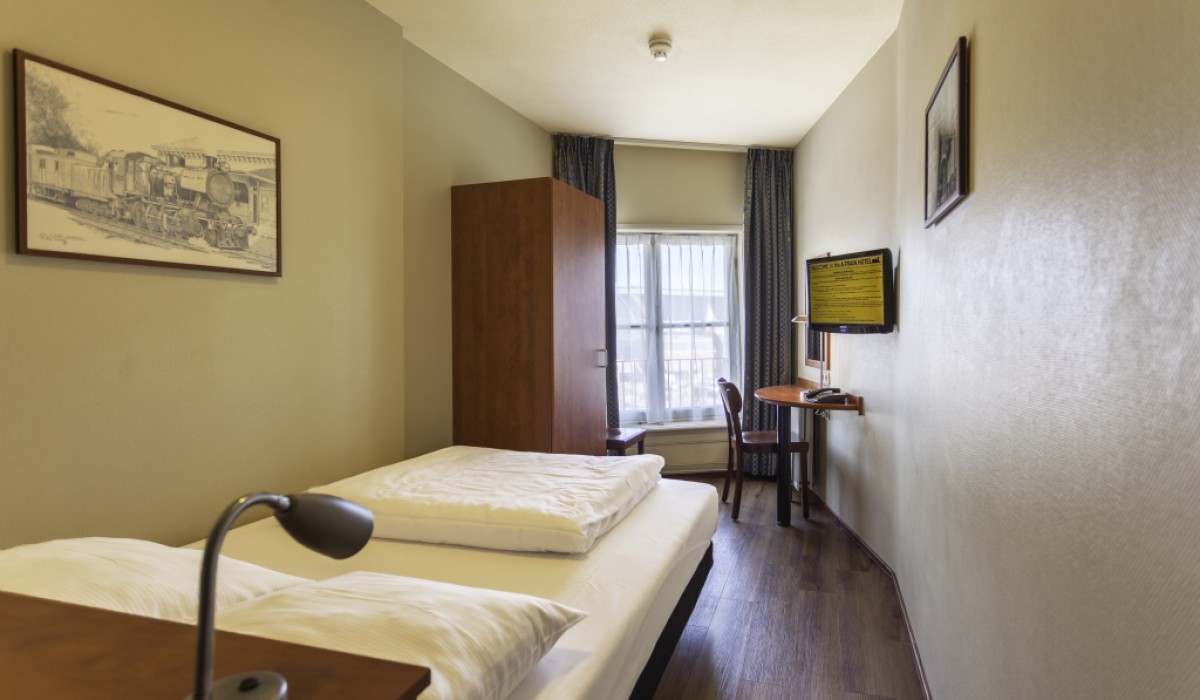 A Train Hotel - Immagine 3