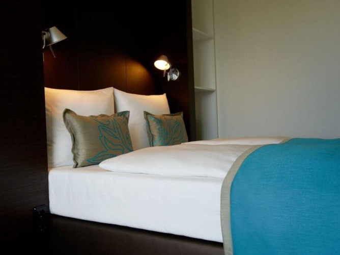 Motel One Amsterdam - Immagine 2
