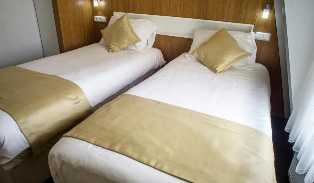 Hotel Larende - Immagine 2