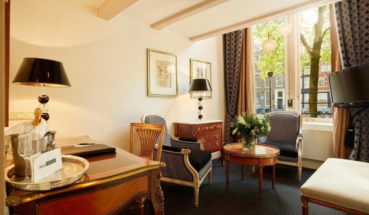 Ambassade Hotel - Immagine 6