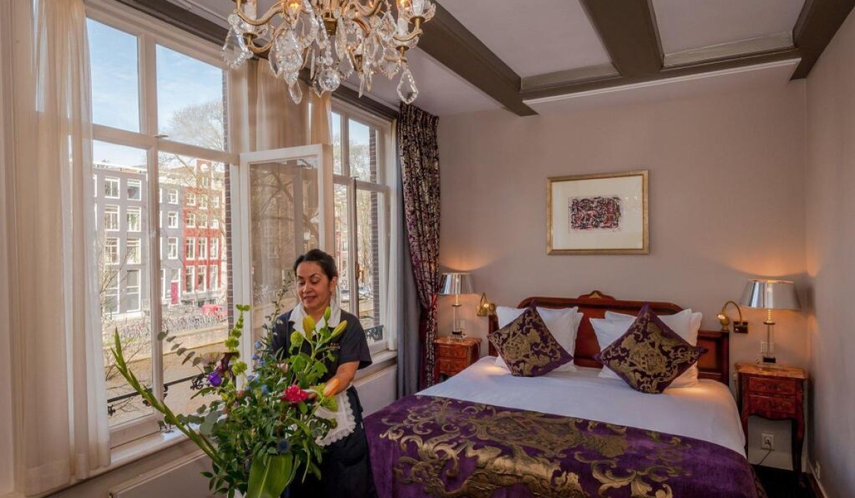 Ambassade Hotel - Immagine 7
