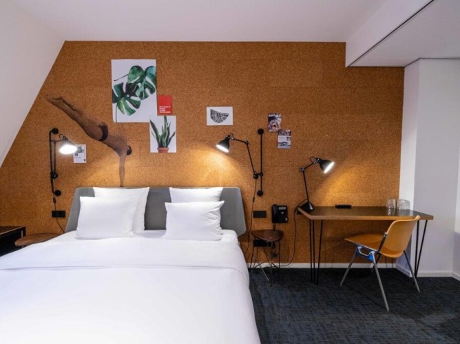Conscious Hotel The Tire Station - Immagine 5