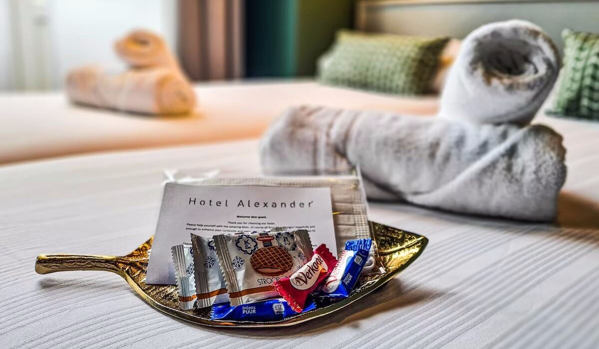 Hotel Alexander - Le camere dell’Hotel Alexander Amsterdam sono dotate di biancheria ipoallergenica, pensata per garantire un riposo sicuro e confortevole anche agli ospiti più sensibili.