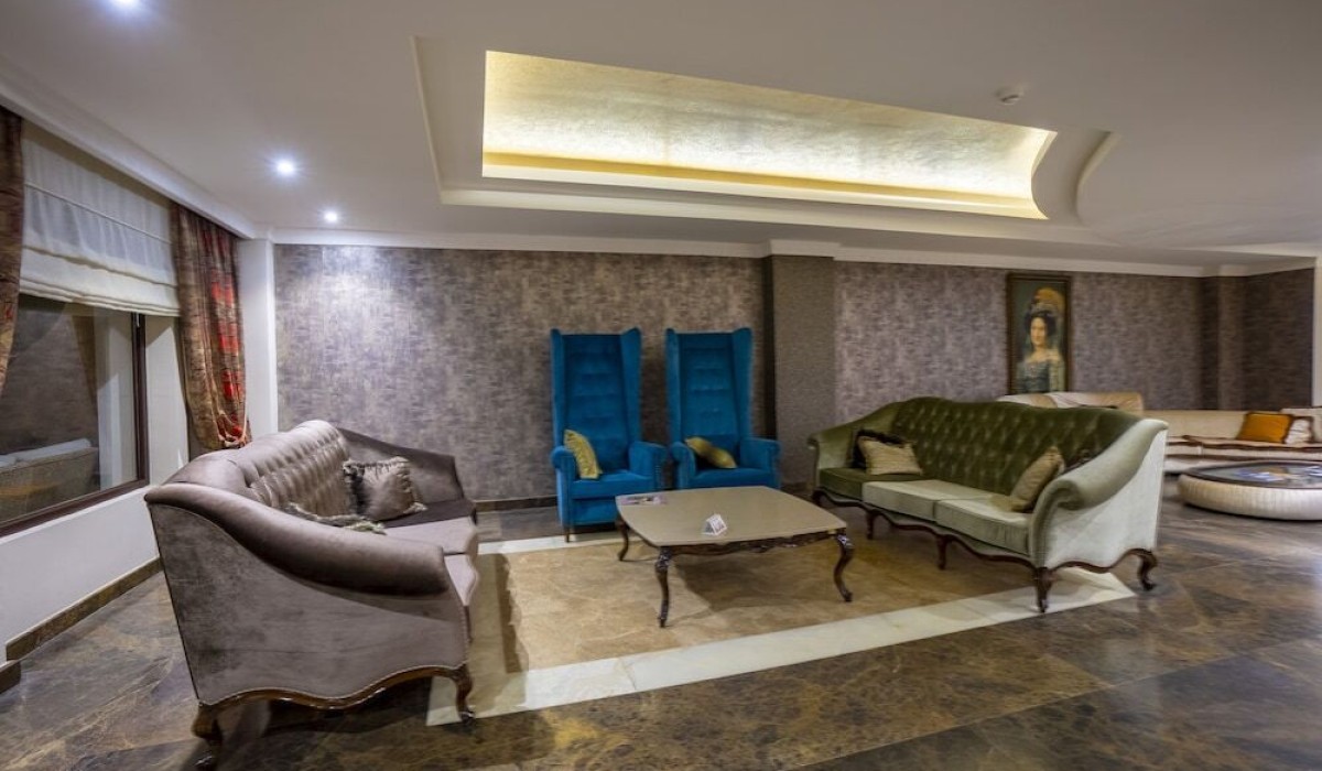 Azka Restaurant - Immagine 2