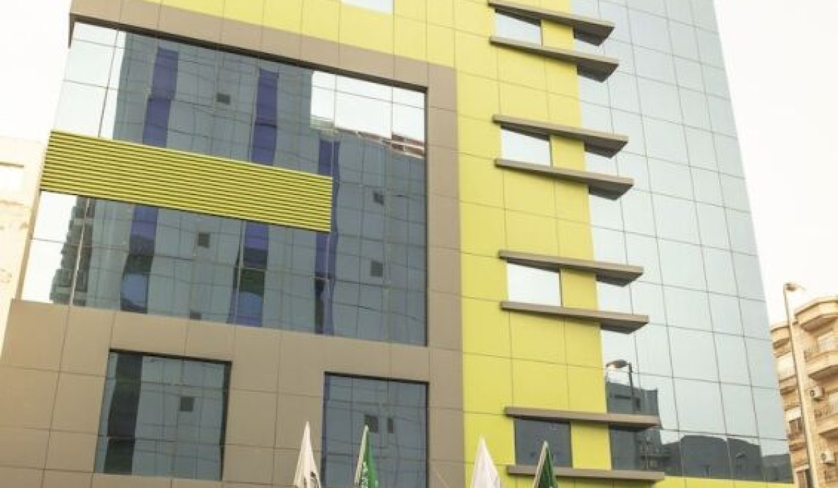 Manazeli Al Corniche Hotel - Immagine 1