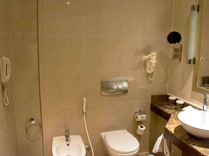Manazeli Al Corniche Hotel - Immagine 9