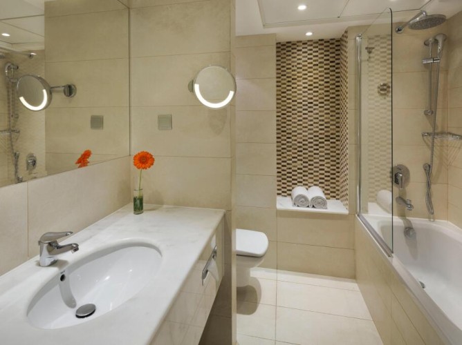 Crowne Plaza Jeddah by IHG - Immagine 8