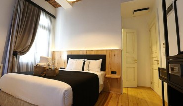 Istanbul Taksim Istiklal Street KAMIL Hotel - Historical