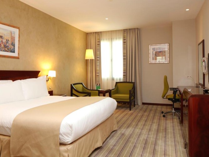 Holiday Inn Riyadh-Olaya by IHG - Immagine 10