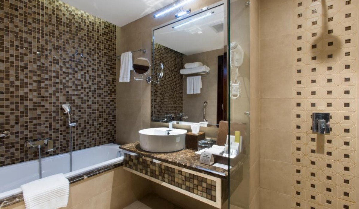 Crowne Plaza Riyadh Al Waha - Immagine 8