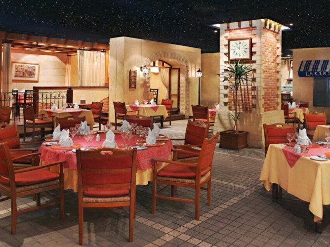 Sheraton Riyadh Hotel & Towers - Immagine 9