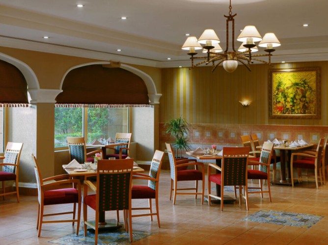 Riyadh Marriott Hotel - Immagine 4