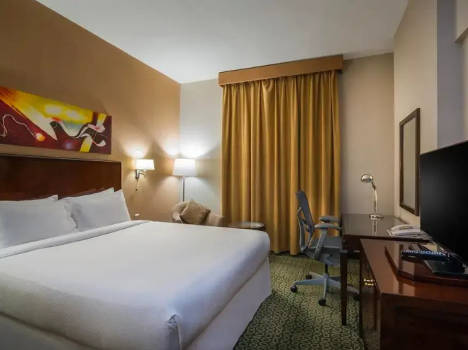Hilton Garden Inn Riyadh Olaya - Immagine 2