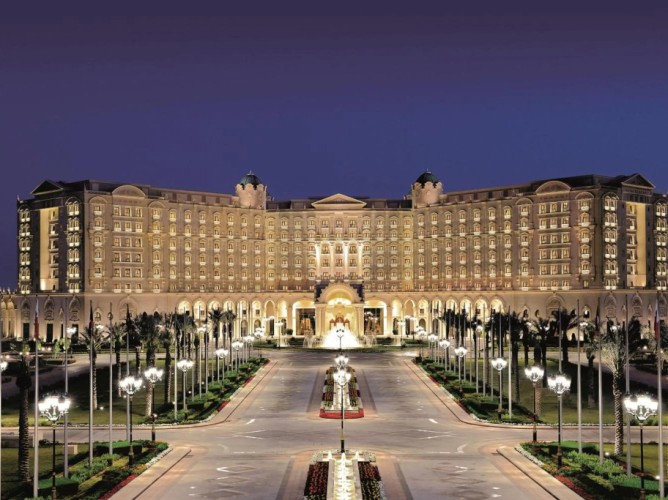 The Ritz-Carlton, Riyadh - Immagine 1