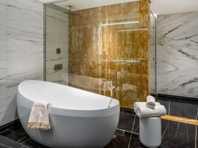 Mövenpick Hotel And Residences Riyadh - Immagine 9