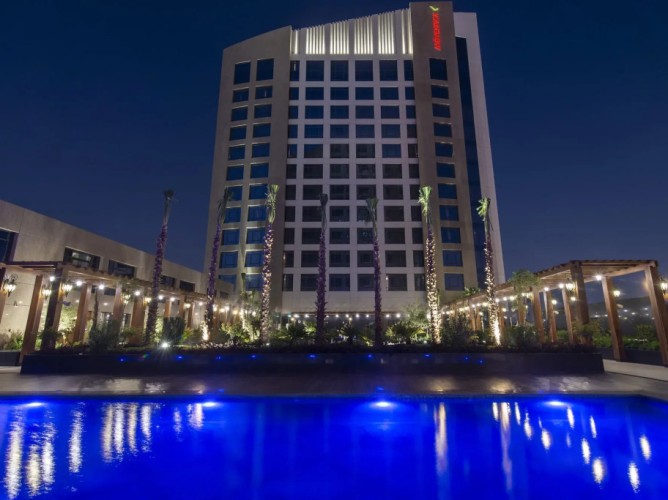 Mövenpick Hotel And Residences Riyadh - Immagine 10