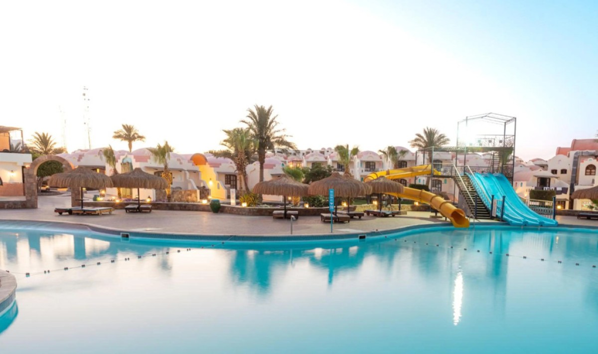 Protels Crystal Beach Resort - Immagine 1
