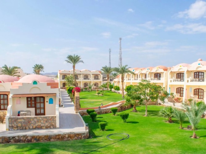 Protels Crystal Beach Resort - Immagine 2
