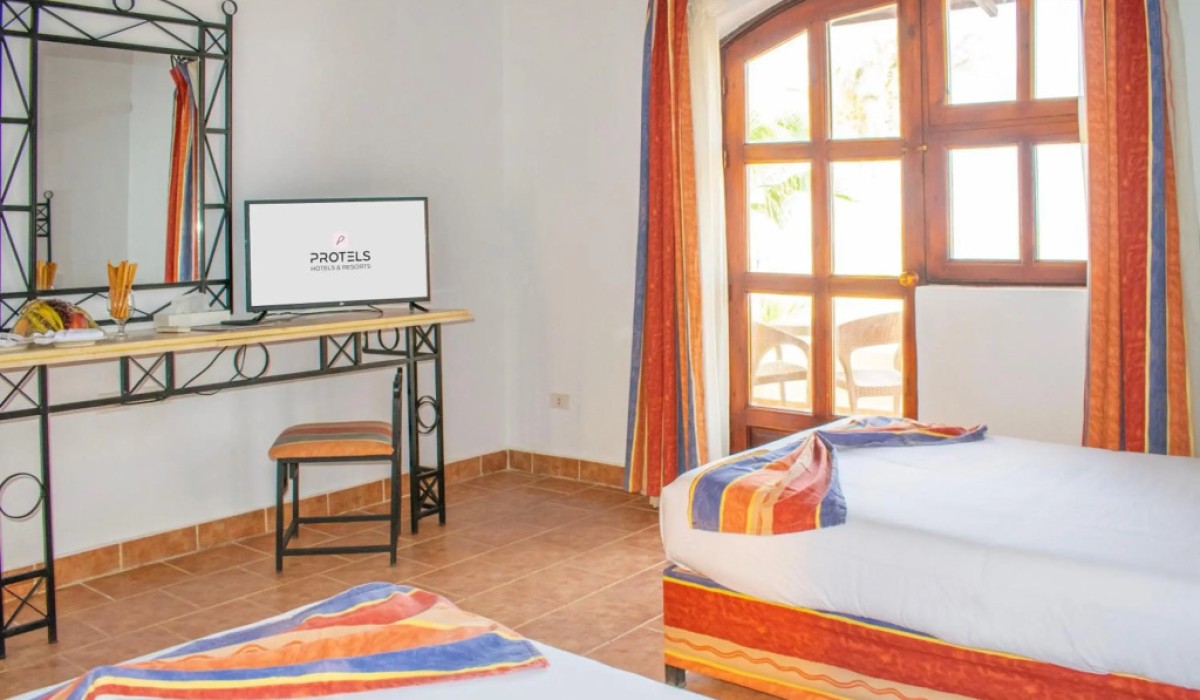 Protels Crystal Beach Resort - Immagine 7