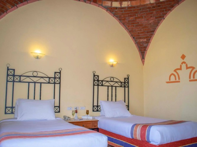 Protels Crystal Beach Resort - Immagine 8