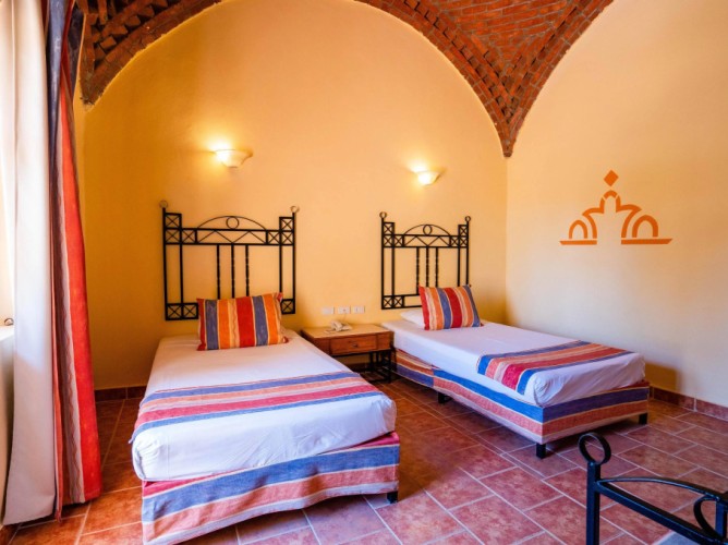 Protels Crystal Beach Resort - Immagine 6