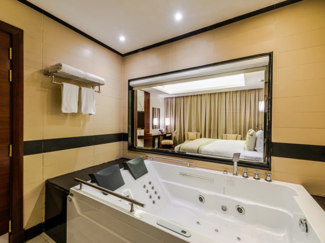 Blue Diamond Hotel - Immagine 8