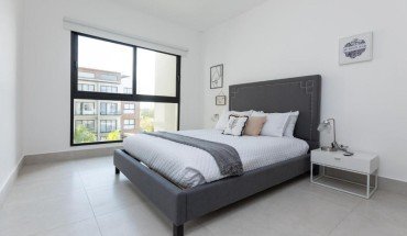 1 bedroom apt with pool, 5 minutes from beach