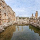 A Perge ci sono le rovine delle terme più belle dell'Anatolia