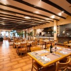 Il ristorante del Rio Amazonas di Quito unisce cucina internazionale e tradizione ecuadoriana, con piatti freschi serviti in un’atmosfera raffinata e accogliente.