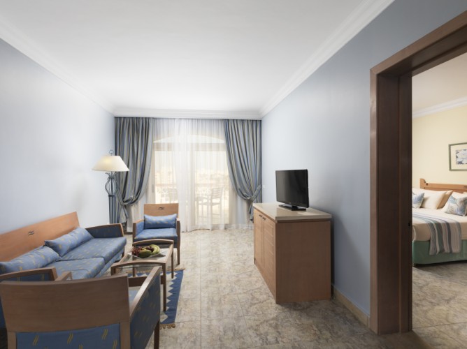 Royal Lagoons Resort & Aqua Park Families and Couples Only - Immagine 7
