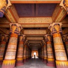 Atlas Film Studio a Ouarzazate con set cinematografici e scenografie egiziane storiche, un esempio unico di produzione cinematografica in Marocco.