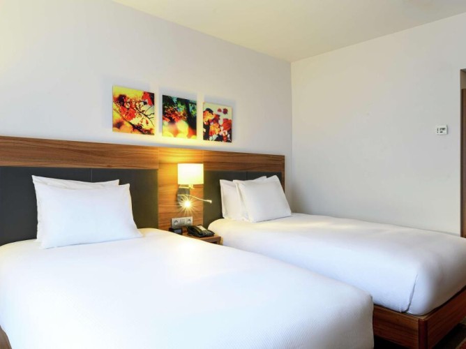 Hilton Garden Inn Brussels City Centre - Immagine 9