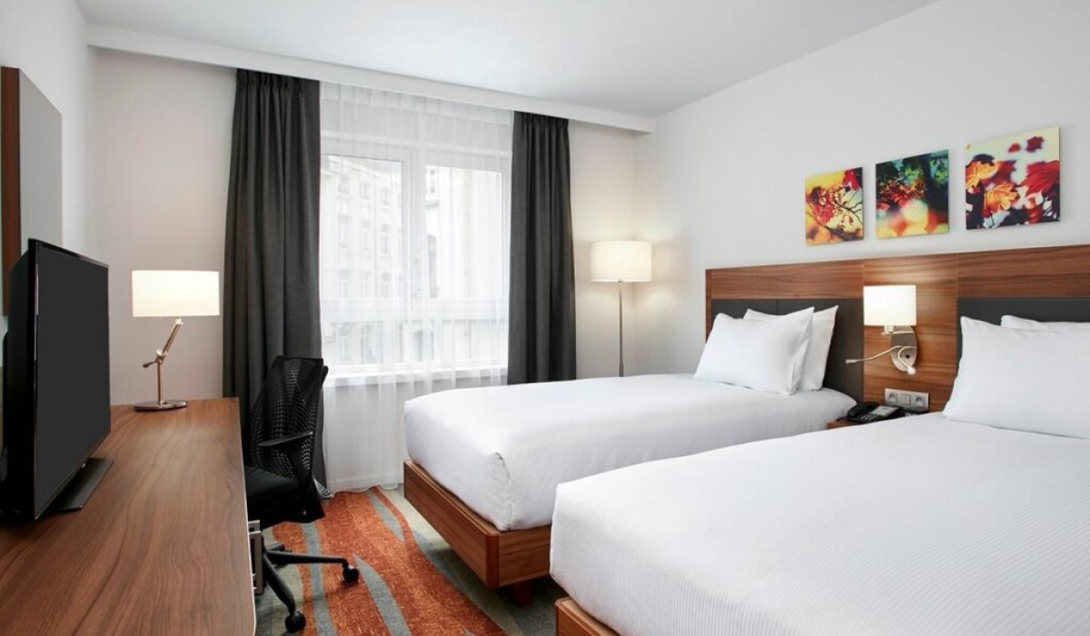 Hilton Garden Inn Brussels City Centre - Immagine 10