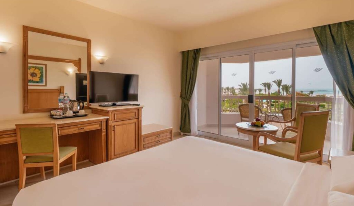 Hurghada Long Beach Resort - Immagine 2